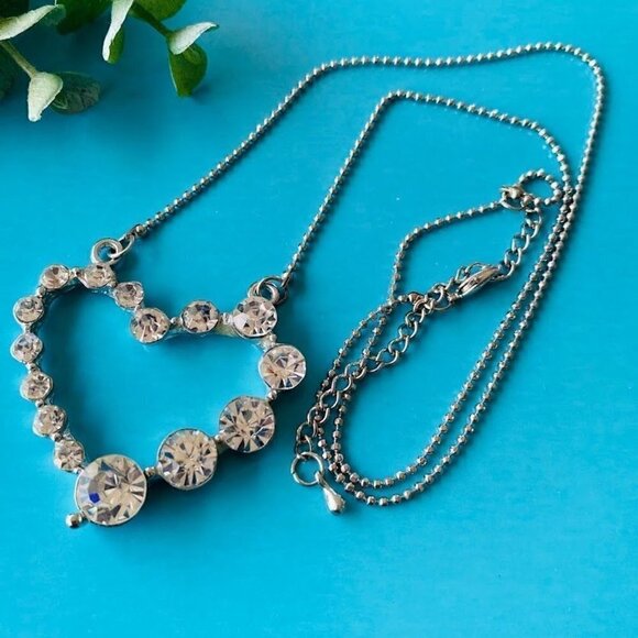 Vintage Austrian Crystal Open Heart Necklace Silver - Picture 2 of 3